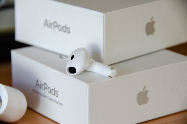 AIRPODS 4 OEM CON CANCELACIÓN DE RUIDO