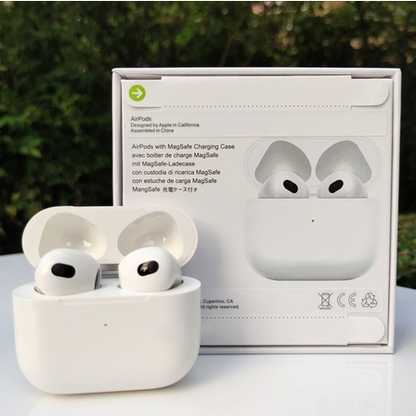 Apple OEM audífono AirPods con estuche de carga MagSafe (3ª gen)